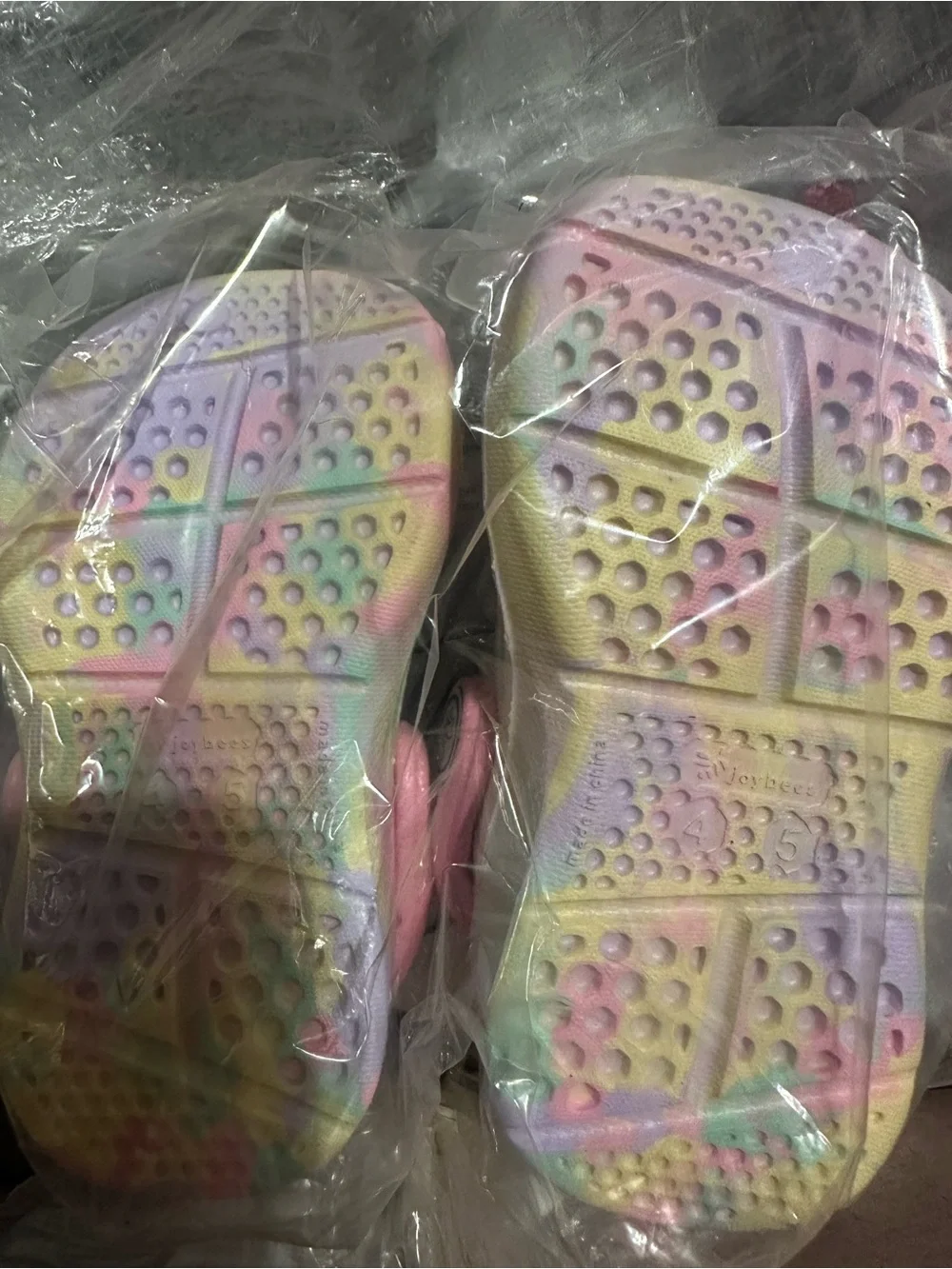 🌈 Joybees Kids’ Active Clog – Pastel Rainbow